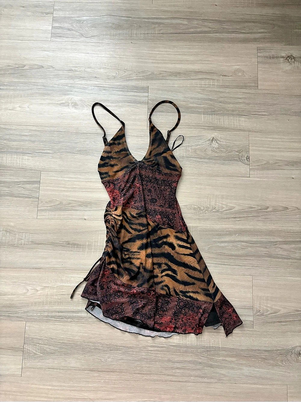 NWOT Princess Polly Syrefena Halter Mini Dress Animal Multi US 4 - Picture 2 of 8